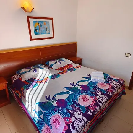 Malibu Park With Ocean View 아파트