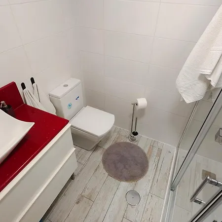 아파트 Malibu Park With Ocean View 아데제