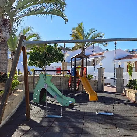 아파트 Malibu Park With Ocean View 아데제